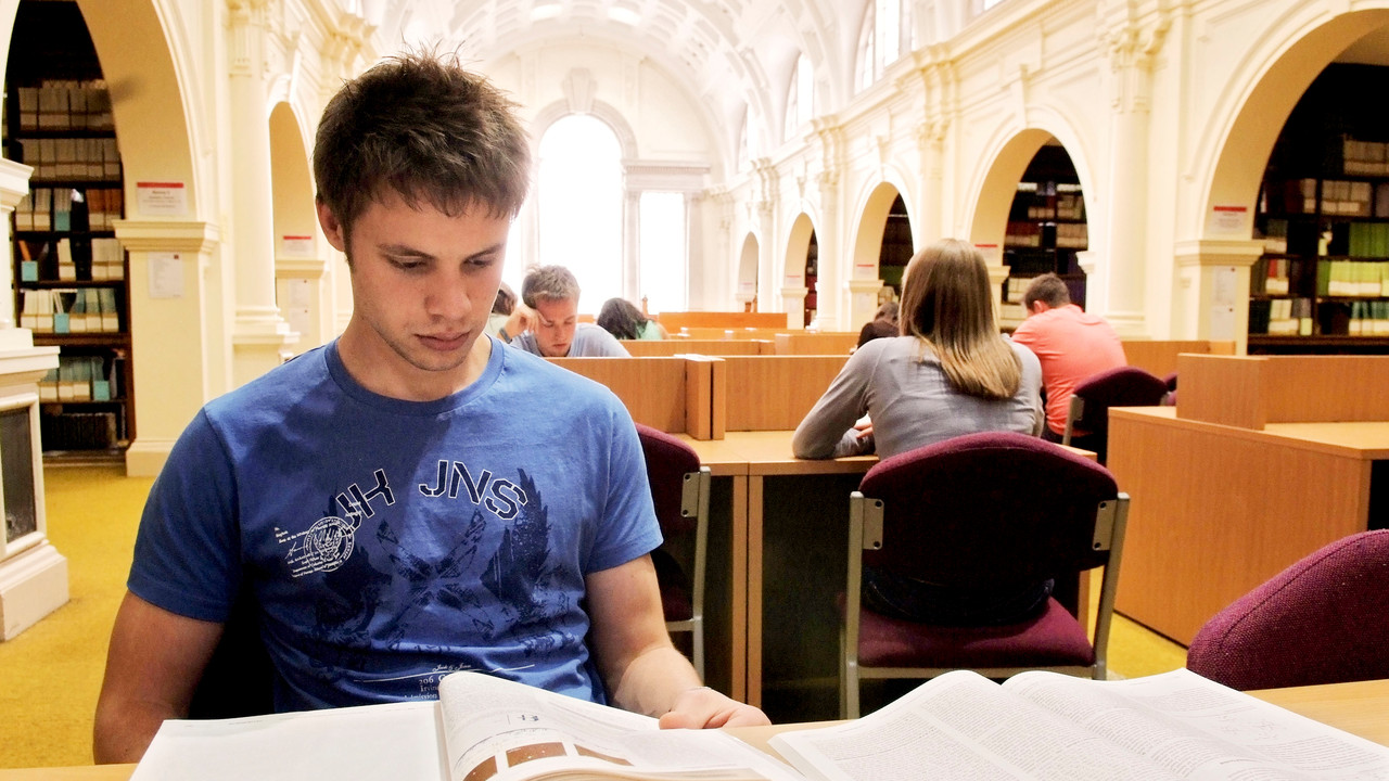 facilities-school-of-law-and-politics-cardiff-university